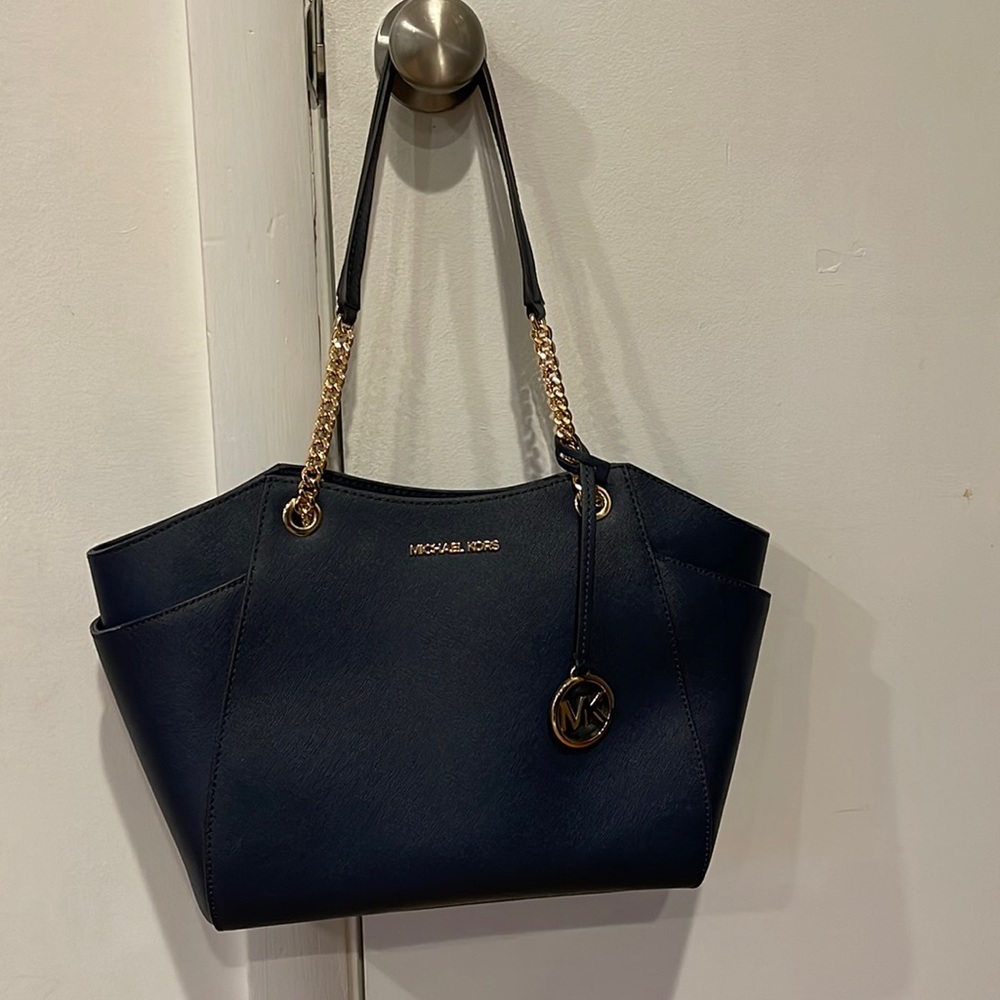 Michael Kors Women's Jet Set Travel Saffiano Leather Chain Shoulder Tote, Large